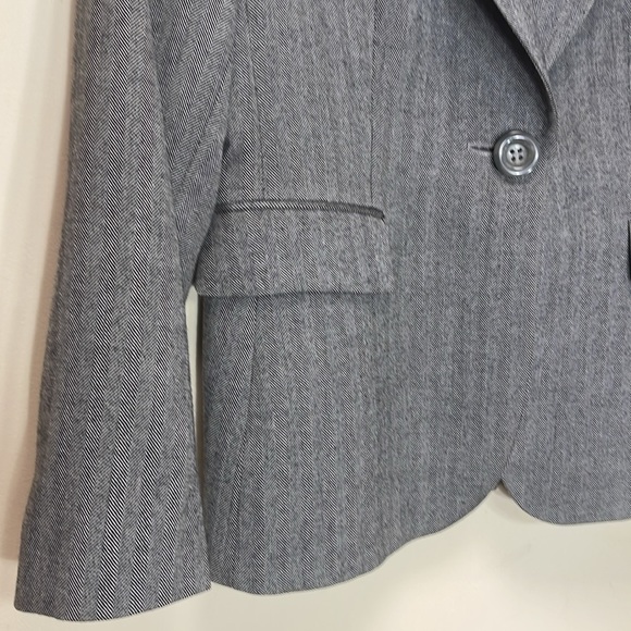 Tahari Grey Wool Blazer Jacket - Picture 4 of 14